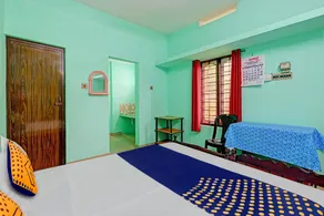 SPOT ON 813558 Soorya Tourist Homes - Image 2