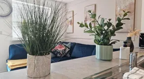 The Cozy Stopover 3 bedroom house with free Parking - Image 5