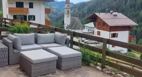 Italian Apartment with Hot Tub - Image 4
