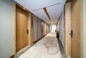 Four Seasons Fertile Hotel - Image 2
