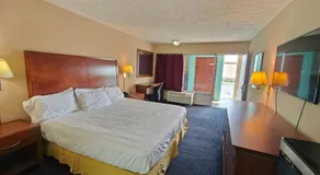Travelodge by Wyndham Richmond Kentucky - Image 2