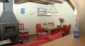 Gîte authentique à Brizay avec jardin privé et piscine - FR-1-381-238 - Image 4