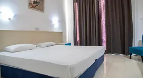 West End Hotel - Image 2