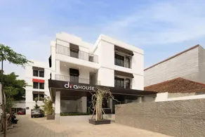 Cove Dra House - Image 5