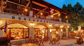 Balchik Sea View Escape 5BR Luxury with Hot Tub & Free Parking - Image 2