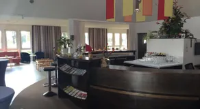 AK 1 Hotel - Image 2