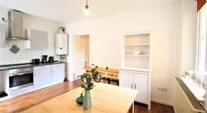 Zentral Wohnen - inkl. privatem Stellplatz - Image 2