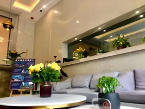 Xing Lun Hotel - Image 2