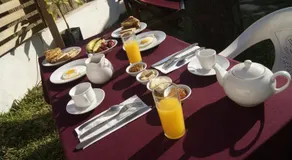 Villa Mahefa - WIFI - Canal Plus - Terrasse & Jardin - Image 3