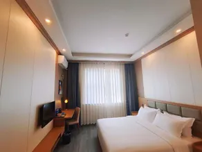 Longxiangfei Express Hotel - Image 2