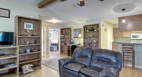 Fantasy Oaks Lodge - Image 2