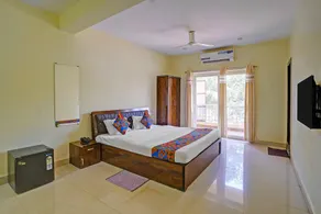 FabHotel JAS Holidays - Image 2