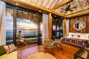 Sealord Naithon Beachfront Villa - Image 2