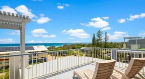 Beach Days, Ocean Rooftop & Spa - Sleeps 8 - Image 5