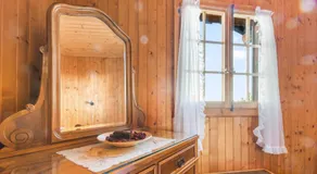 Chalet familial avec vue sur les Alpes et le lac sur les hauts de Montreux à Caux - Image 3