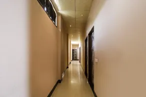 OYO 49824 Dhingra Guest House - Image 3