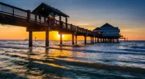 Cheerful 3 Bedroom Home mins from Clearwater Beach - Image 3