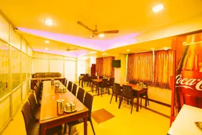 Hotel MCM Towers - Image 4