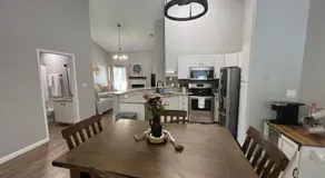 Mid City Condo - Image 2