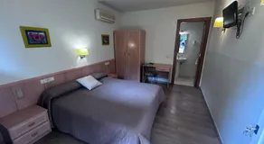 Hotel La Rosaleda - Image 1