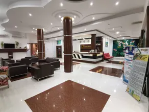 Seventeen Hotel - Image 2