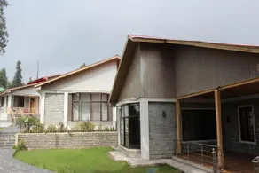 Blue Pine Retreat - Image 4