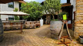 Weingut Mathis Apartment 1 Burgblick - Image 3