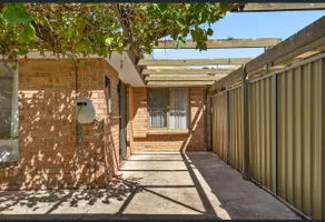 Quiet 3BR Family Home Near Adelaide CBD - Myrtle Bank - Image 5