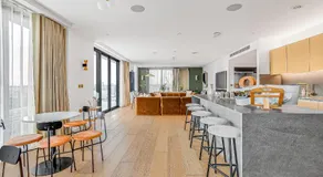 StayCozy Apartments in Kings Cross - Image 2