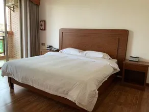 Xingxing Huaqiao Hotel - Image 5