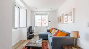 Beautiful Apartment with View of the Tagus River - Image 2