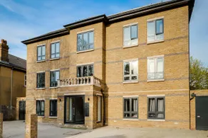 Stylish and Cosy 2 bedroom flat in Croydon - Image 3