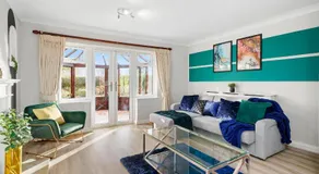 Detached 6 Bedroom Cambridgeshire Abode - Pets - Image 2