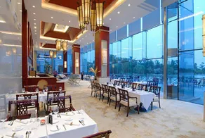 Lakeside Hotel Hefei - Image 4