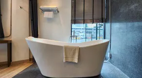 Hotel Ordinary Bangkok - Image 5