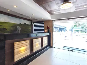 Hotel Sms Grand Inn - Image 2