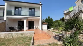 VILLA HOLIDAY - Image 2