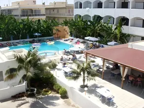 Imperial Hotel - Image 3