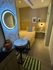 274 SUITES @ East Coast - Image 2