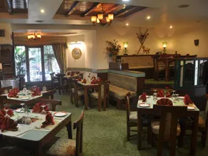 Hotel Jewels - Image 5