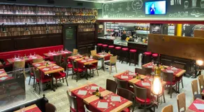 Alessandro Palace & Bar - Image 5