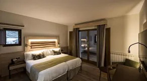 Hotel Rural Las Montañas de Pumar - Image 2