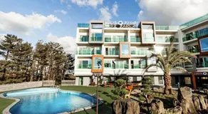 Login Resort - Image 2