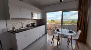 Estudio espectacular vista mar - Image 3