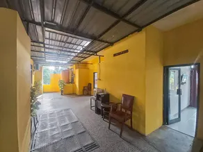 De Luck Homestay near Alun Alun Sidoarjo - Image 3