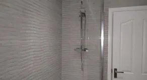 single room available - Image 5