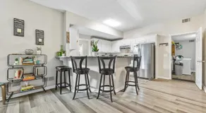 4BR Home with Office, Game Room, Deck and Huge Lawn FIFA Ready! - Image 3