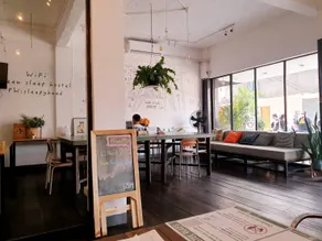 Green Sleep Hostel - Image 2