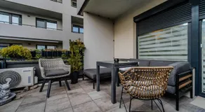 E3 Luxury OldTown Apt - Free Parking, Supermarket, PCscreen, Netflix, Unlimited Music, Aircon - Image 4