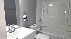 Cozy 2 Bedroom Basement Suite in Devonshire Park - Image 5